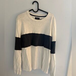 Abercrombie & Fitch  Long Sleeve Tee